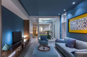 Host Wise - Charming Luxurious Flat with Garage